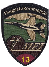 Bild von Flugplatzkommando 13 Meiringen violett Badge mit Klett