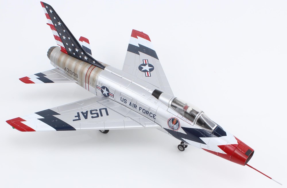 Picture of F-100D Super Sabre Skyblazers 542009, USAF Display Team 1960. Metallmodell 1:72 Hobby Master HA2123