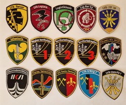 Bild von Armee 21 Badge Sammlung OHNE KLETT. Bestehend aus 15 Stück verschiedenen Abzeichen
