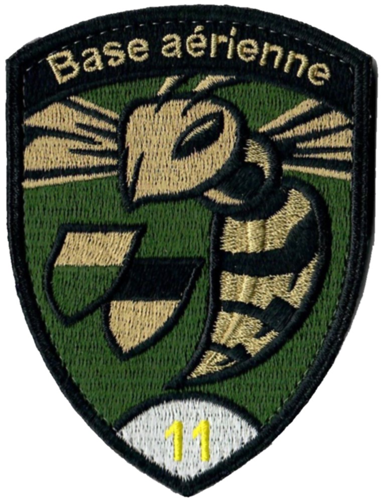 Bild von Base aérienne 11 weiss mit Klett Badge 
