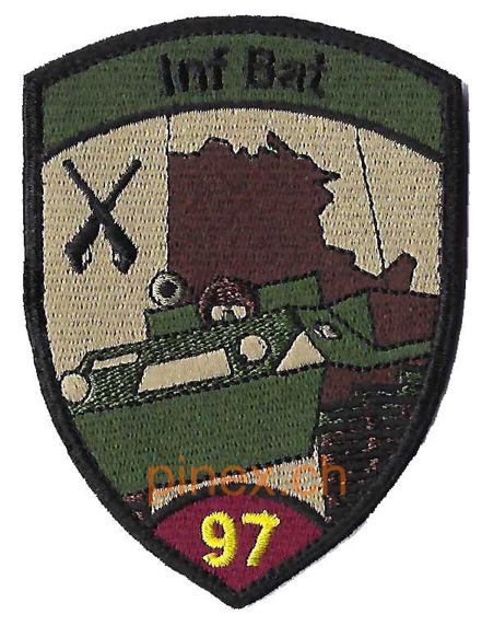 Image de Inf Bat 97 Infanterie Abzeichen violett mit Klett